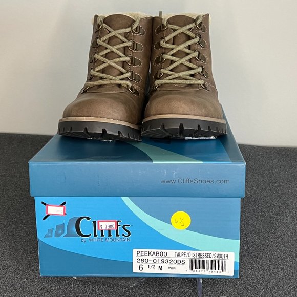 Cliffs booties taupe 6 1/2M - Picture 10 of 11